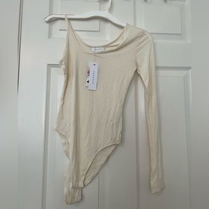 topshop bodysuit cream color size small